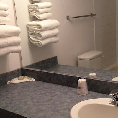 The Kanata Inns Invermere Zewnętrze zdjęcie