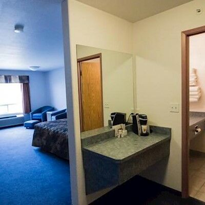 The Kanata Inns Invermere Zewnętrze zdjęcie
