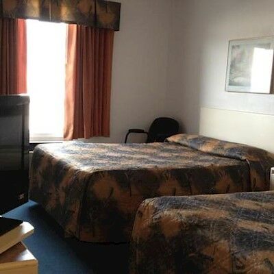The Kanata Inns Invermere Zewnętrze zdjęcie